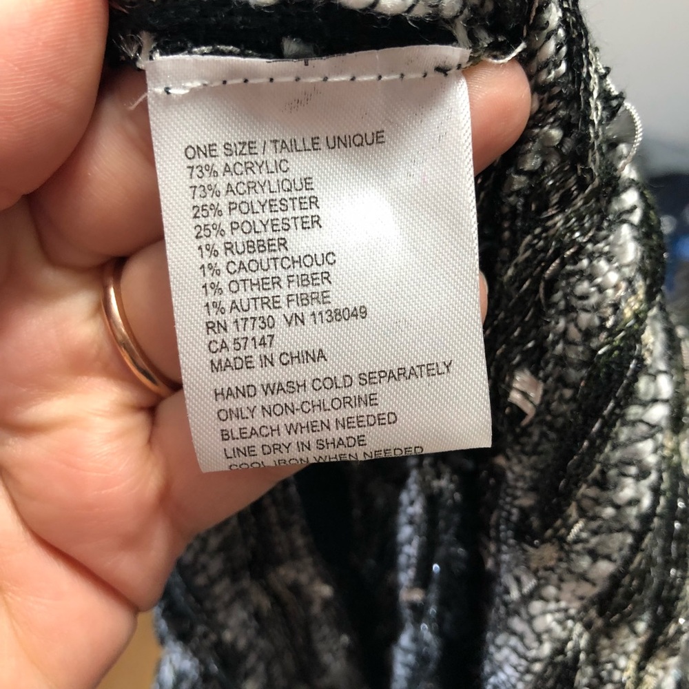 Scarf bundle - Picture 5 of 5